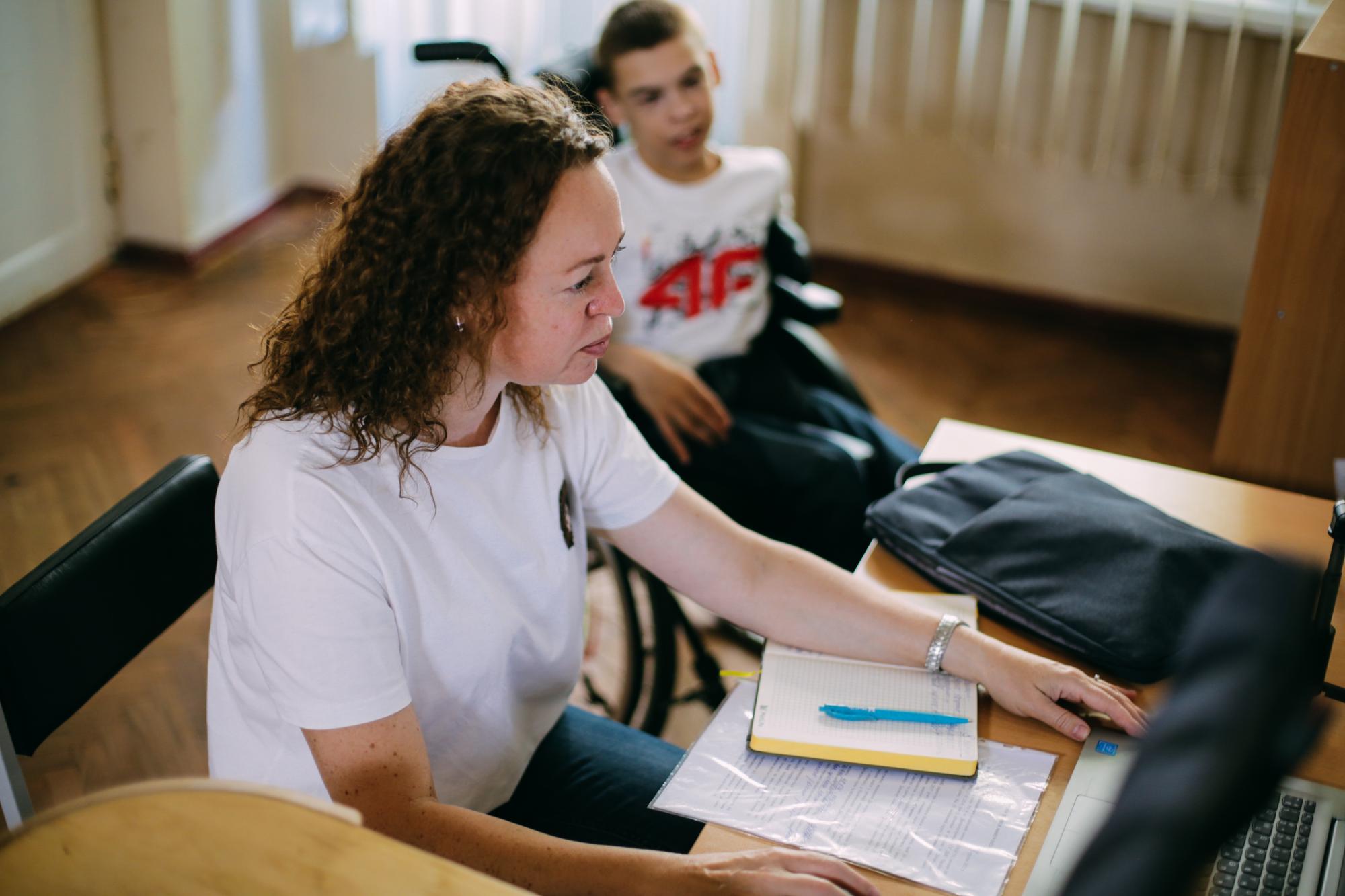 Інклюзивність під час війни. Як мама хлопця з ДЦП створює соціальні проекти